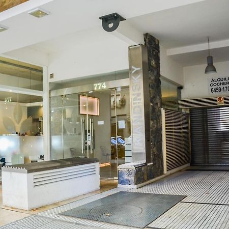 Monoambiente Super Amplio Y Comodo, Ideal Para Explorar La Ciudad Buenos Aires Eksteriør billede
