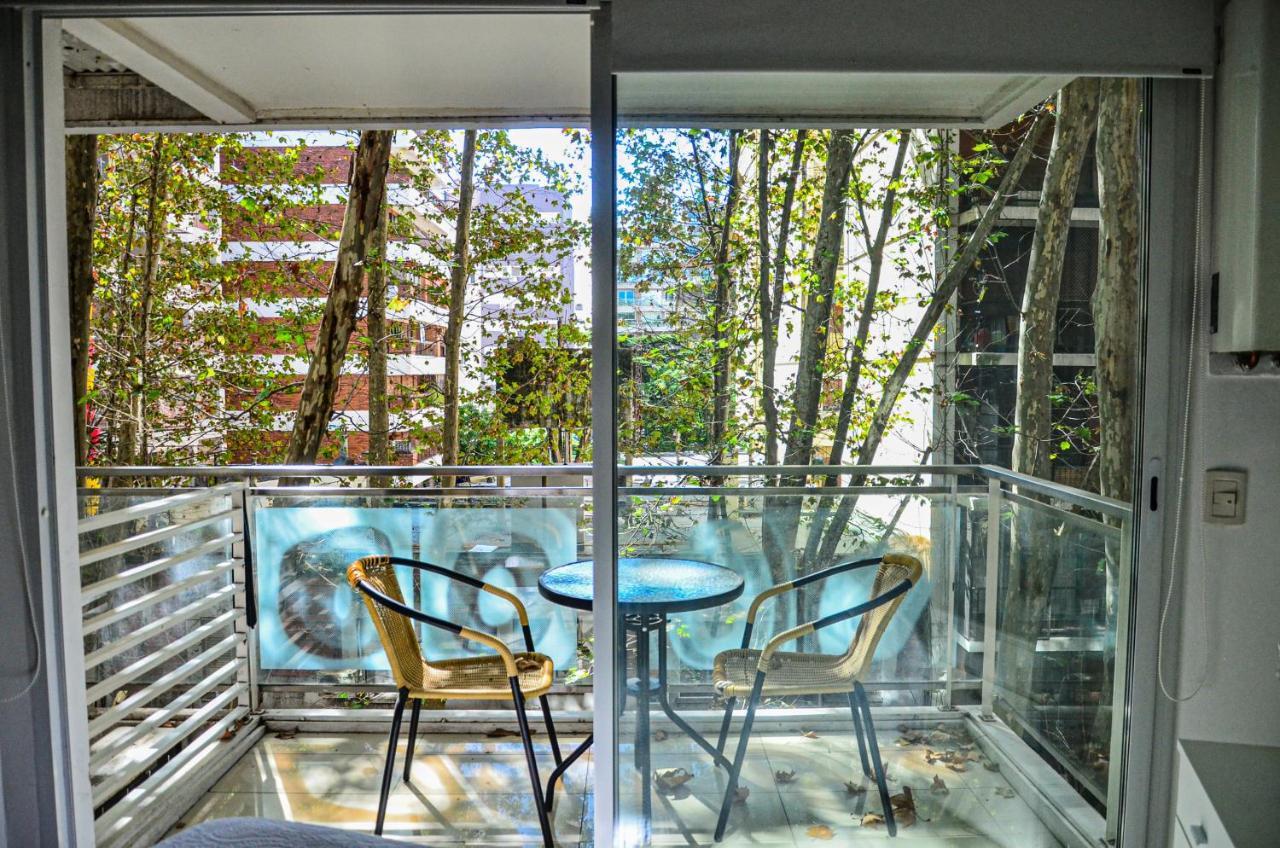 Monoambiente Super Amplio Y Comodo, Ideal Para Explorar La Ciudad Buenos Aires Eksteriør billede
