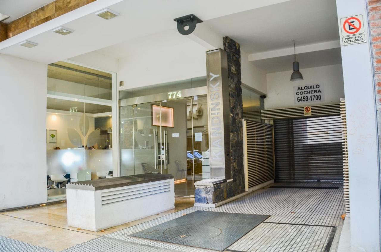 Monoambiente Super Amplio Y Comodo, Ideal Para Explorar La Ciudad Buenos Aires Eksteriør billede