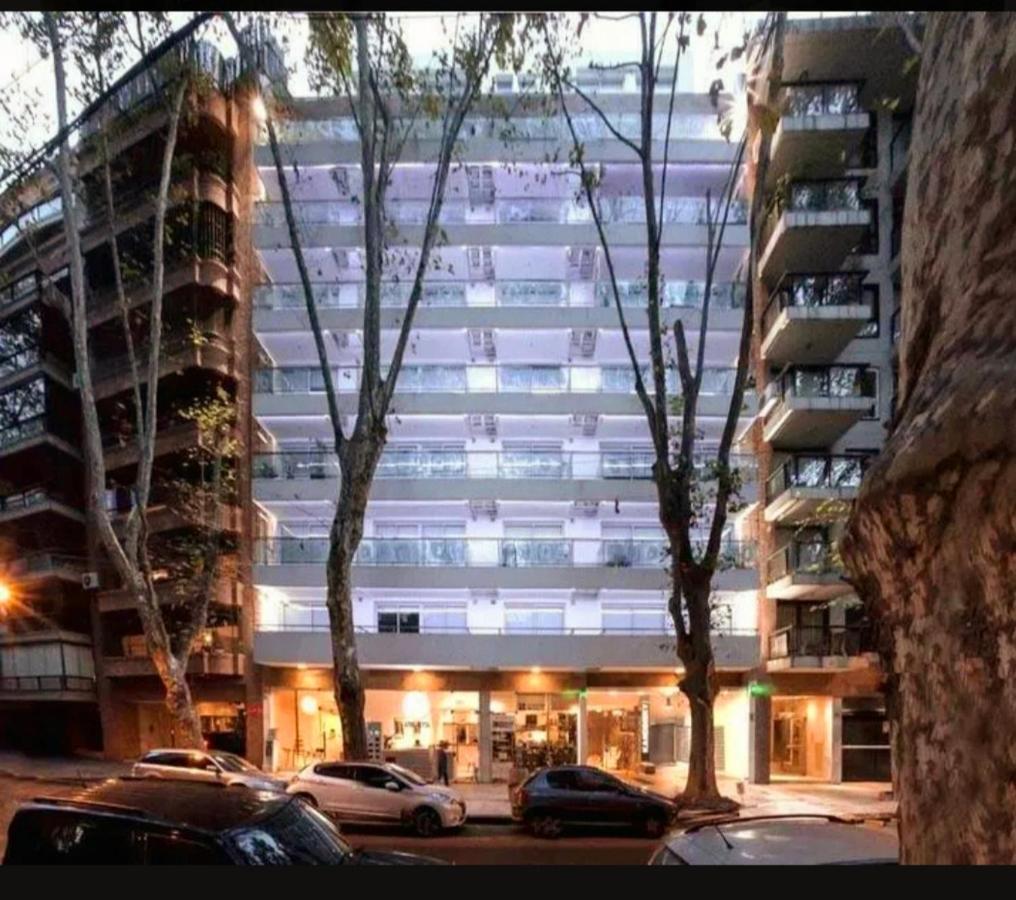 Monoambiente Super Amplio Y Comodo, Ideal Para Explorar La Ciudad Buenos Aires Eksteriør billede