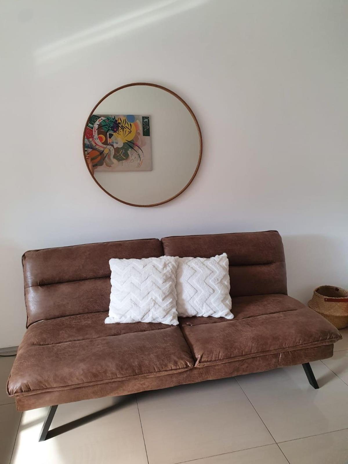 Monoambiente Super Amplio Y Comodo, Ideal Para Explorar La Ciudad Buenos Aires Eksteriør billede